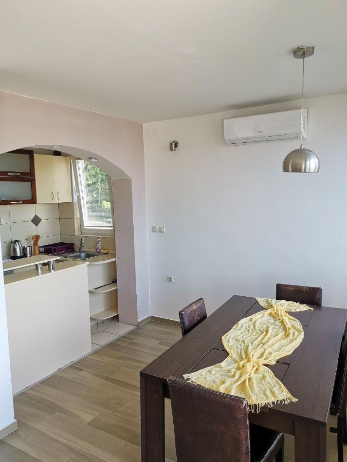 Lake View Apartment Ohrid Exterior photo