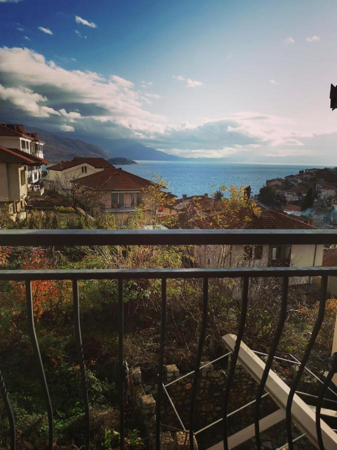 Lake View Apartment Ohrid Exterior photo