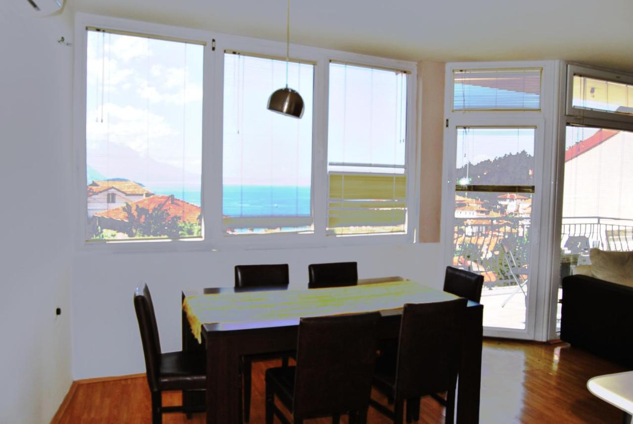 Lake View Apartment Ohrid Exterior photo